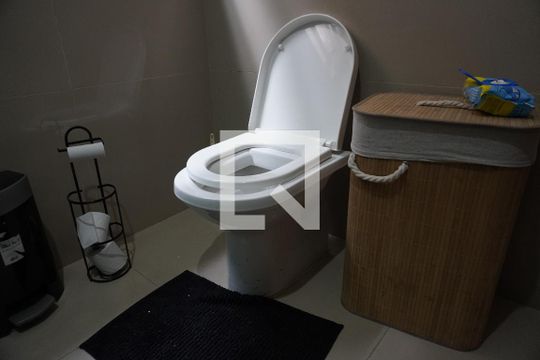 Casa à venda com 4 quartos, 30m² em Vila Simone, São Paulo