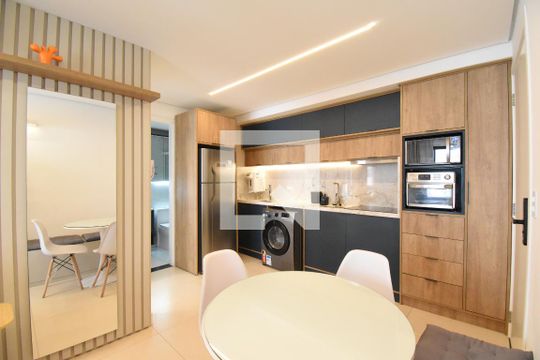 Studio de kitnet/studio para alugar com 1 quarto, 33m² em Centro, Curitiba