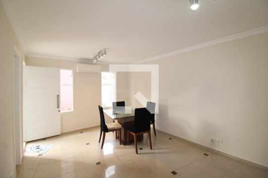 Sala de casa para alugar com 4 quartos, 100m² em Santana, São Paulo