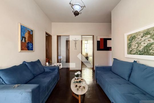 Sala de casa à venda com 5 quartos, 300m² em Carlos Prates, Belo Horizonte