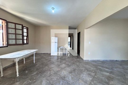 Casa para alugar com 16 quartos, 1000m² em Bandeirantes (Pampulha), Belo Horizonte