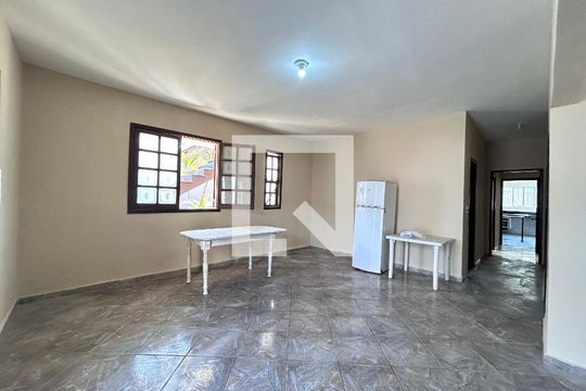 Casa para alugar com 16 quartos, 1000m² em Bandeirantes (Pampulha), Belo Horizonte