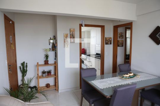 Apartamento à venda com 3 quartos, 72m² em Novo Eldorado, Contagem
