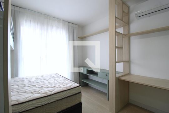 Sala/Quarto de kitnet/studio para alugar com 1 quarto, 25m² em Vila Olímpia, São Paulo
