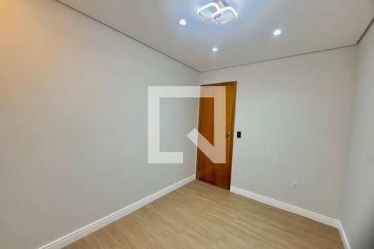 Quarto 1 de apartamento para alugar com 2 quartos, 82m² em Vila Nova Bonsucesso, Guarulhos
