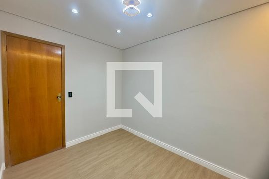 Quarto 1 de apartamento para alugar com 2 quartos, 82m² em Vila Nova Bonsucesso, Guarulhos