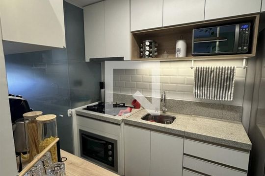 Apartamento para alugar com 2 quartos, 56m² em São Sebastião, Porto Alegre
