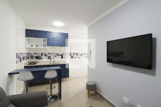 Sala/Cozinha e Área de Serviço de apartamento para alugar com 1 quarto, 28m² em Água Fria, São Paulo