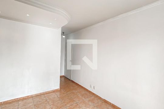 Sala  de apartamento para alugar com 2 quartos, 50m² em Cidade Patriarca, São Paulo