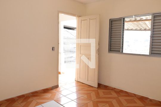 Quarto 2 de casa para alugar com 2 quartos, 70m² em Cidade Ademar, São Paulo