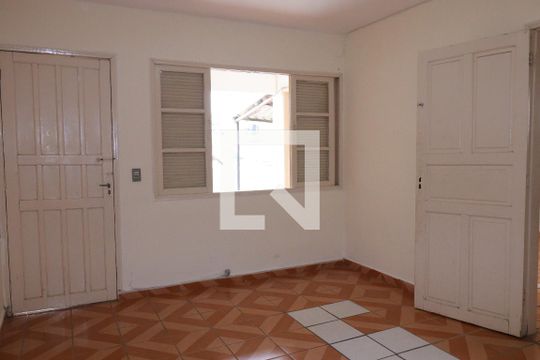 Quarto 1 de casa para alugar com 2 quartos, 70m² em Cidade Ademar, São Paulo