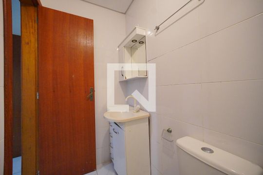 Banheiro da Suíte de apartamento para alugar com 2 quartos, 60m² em Ingleses do Rio Vermelho, Florianópolis