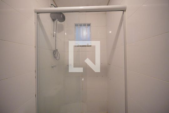 Banheiro da Suíte de apartamento para alugar com 2 quartos, 60m² em Ingleses do Rio Vermelho, Florianópolis