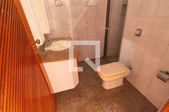 Banheiro da Suíte de casa à venda com 2 quartos, 96m² em Ipiranga, São Paulo