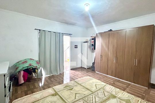 Suíte de casa à venda com 4 quartos, 171m² em Jardim Presidente Dutra, Guarulhos