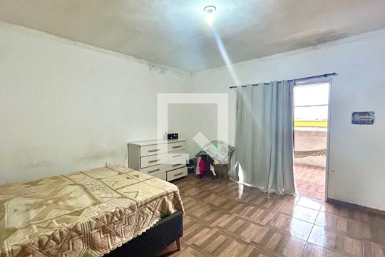 Suíte de casa à venda com 4 quartos, 171m² em Jardim Presidente Dutra, Guarulhos