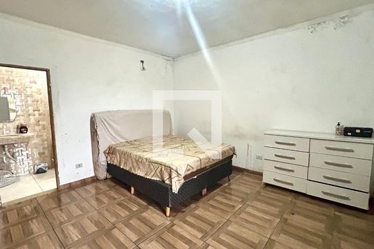 Suíte de casa à venda com 4 quartos, 171m² em Jardim Presidente Dutra, Guarulhos