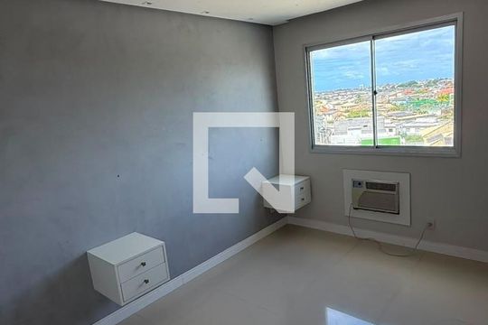 Quarto de apartamento para alugar com 3 quartos, 71m² em Itapuã, Salvador