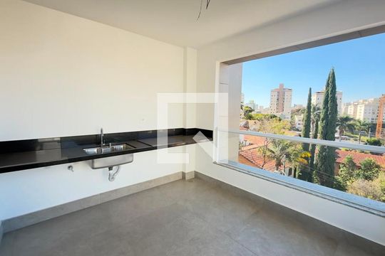 Apartamento à venda com 3 quartos, 163m² em Castelo, Belo Horizonte