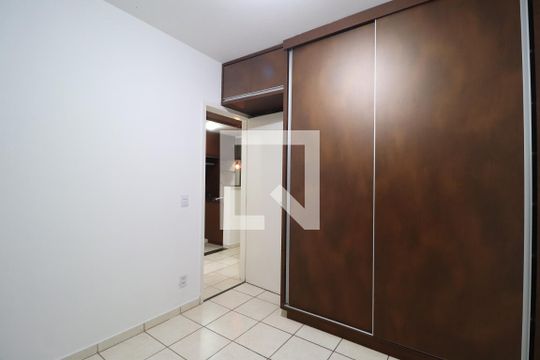Quarto 1 de apartamento para alugar com 2 quartos, 55m² em Shopping Park, Uberlândia