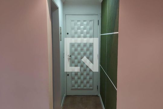 Corredor de apartamento à venda com 2 quartos, 48m² em Vila Independencia, São Paulo
