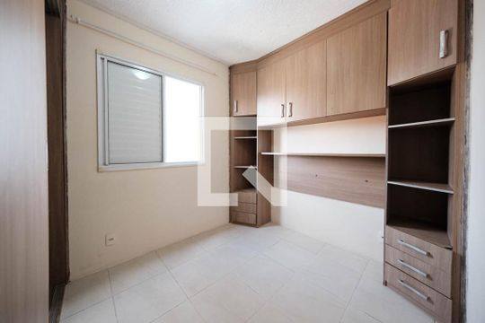 Quarto 1 de apartamento para alugar com 2 quartos, 50m² em Vila Talarico, São Paulo