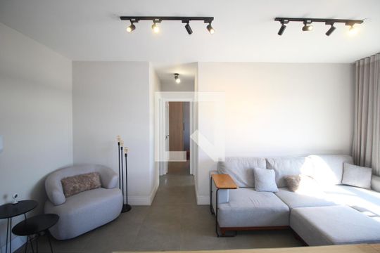 Apartamento para alugar com 2 quartos, 62m² em Navegantes, Porto Alegre