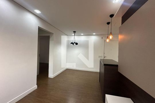 Sala de apartamento para alugar com 2 quartos, 53m² em Vila Sao Joao, Barueri