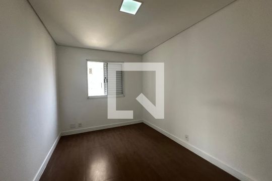 Quarto 1 de apartamento para alugar com 2 quartos, 53m² em Vila Sao Joao, Barueri