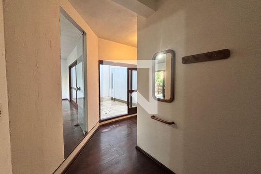 Casa para alugar com 4 quartos, 418m² em Guarani, Novo Hamburgo