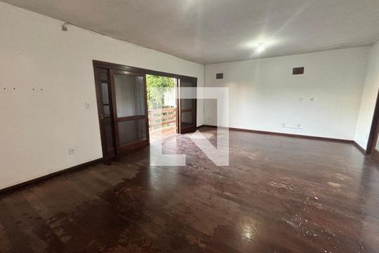 Casa para alugar com 4 quartos, 418m² em Guarani, Novo Hamburgo