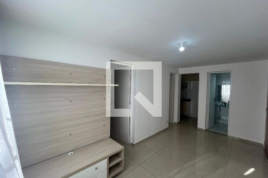 Sala de apartamento para alugar com 2 quartos, 40m² em Super Quadra Morumbi, São Paulo