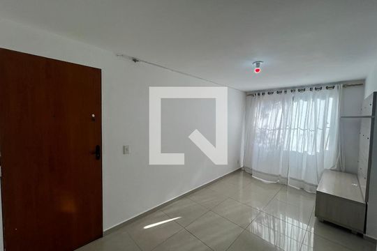 Sala de apartamento para alugar com 2 quartos, 40m² em Super Quadra Morumbi, São Paulo