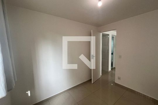 Quarto 2 de apartamento para alugar com 2 quartos, 40m² em Super Quadra Morumbi, São Paulo
