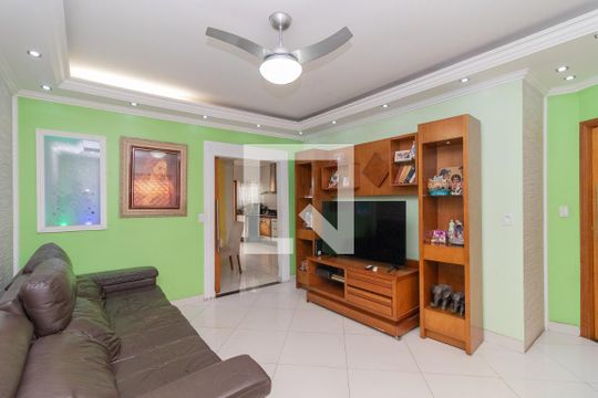 Sala de casa à venda com 3 quartos, 144m² em Parque Paineiras, São Paulo