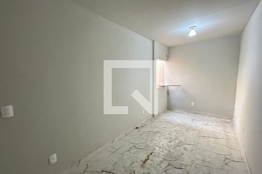 Quarto 2 de casa para alugar com 2 quartos, 60m² em Engenho de Dentro, Rio de Janeiro