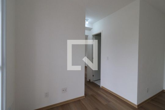 Sala de apartamento para alugar com 2 quartos, 43m² em Vila Isa, São Paulo