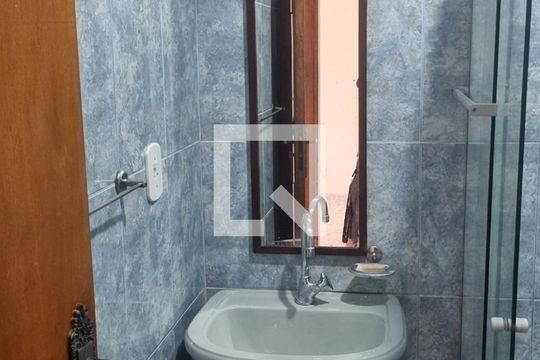 Banheiro de casa de condomínio à venda com 2 quartos, 65m² em Colégio, Rio de Janeiro