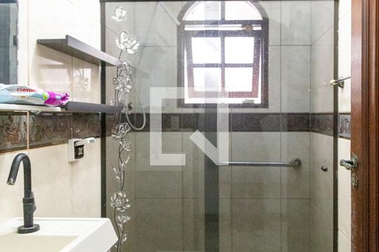 Banheiro 1 de casa para alugar com 5 quartos, 350m² em Gopouva, Guarulhos