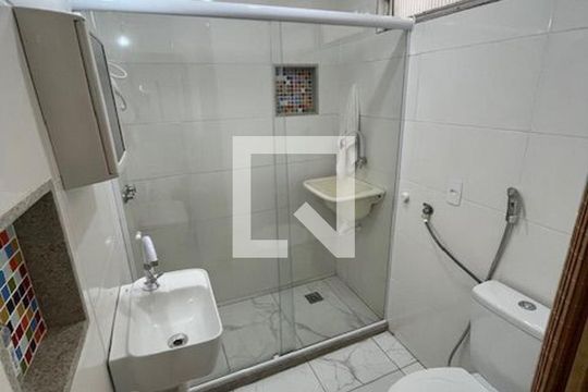 Banheiro de kitnet/studio à venda com 1 quarto, 30m² em Botafogo, Rio de Janeiro