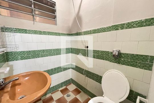 Kitnet - Banheiro de kitnet/studio para alugar com 1 quarto, 22m² em Jaguaré, São Paulo