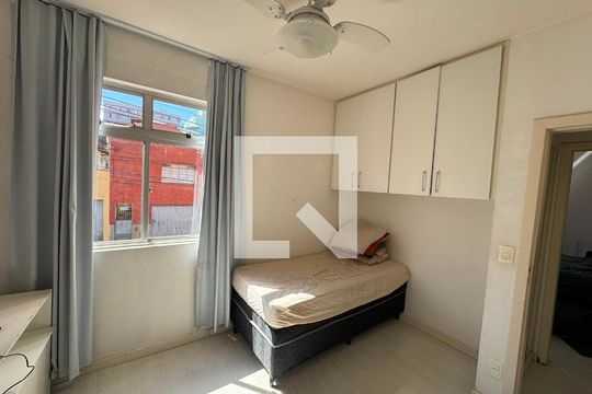 Quarto de apartamento para alugar com 3 quartos, 89m² em Santa Tereza, Belo Horizonte
