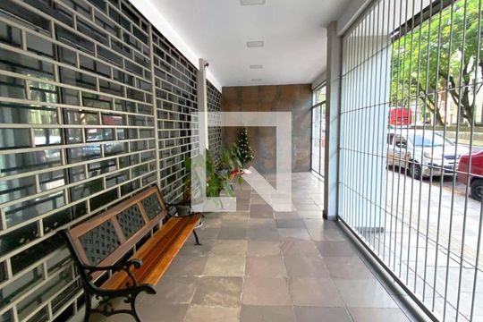 Área externa de apartamento para alugar com 1 quarto, 27m² em Farroupilha, Porto Alegre