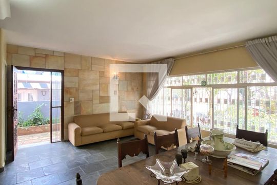 Sala de casa para alugar com 3 quartos, 205m² em Vila Campesina, Osasco