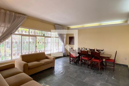Sala de casa para alugar com 3 quartos, 205m² em Vila Campesina, Osasco