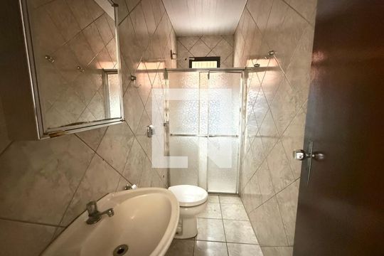 Banheiro de apartamento para alugar com 3 quartos, 90m² em Ouro Preto, Belo Horizonte
