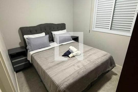 Quarto de apartamento para alugar com 2 quartos, 60m² em Vila Barros, Guarulhos