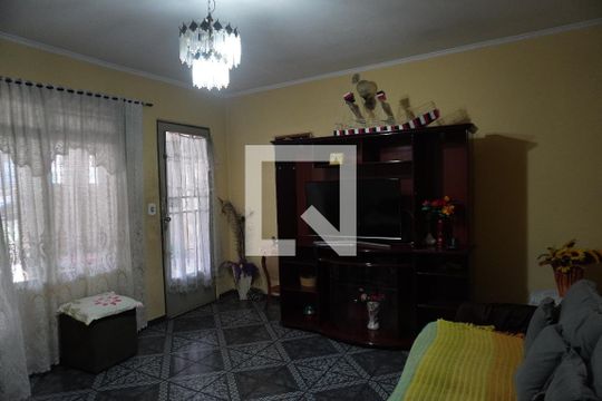 Casa à venda com 4 quartos, 180m² em Cidade Líder, São Paulo