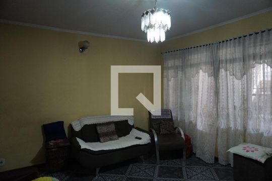 Casa à venda com 4 quartos, 180m² em Cidade Líder, São Paulo