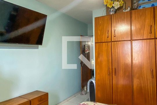 Suite 1 de casa para alugar com 2 quartos, 210m² em Vila Sao Francisco (zona Leste), São Paulo